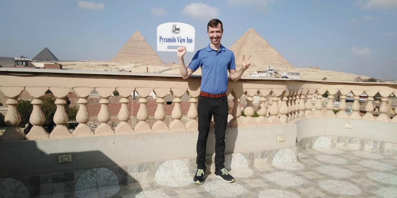 Queen Pyramids View Inn Kafret el-Gabal Kültér fotó