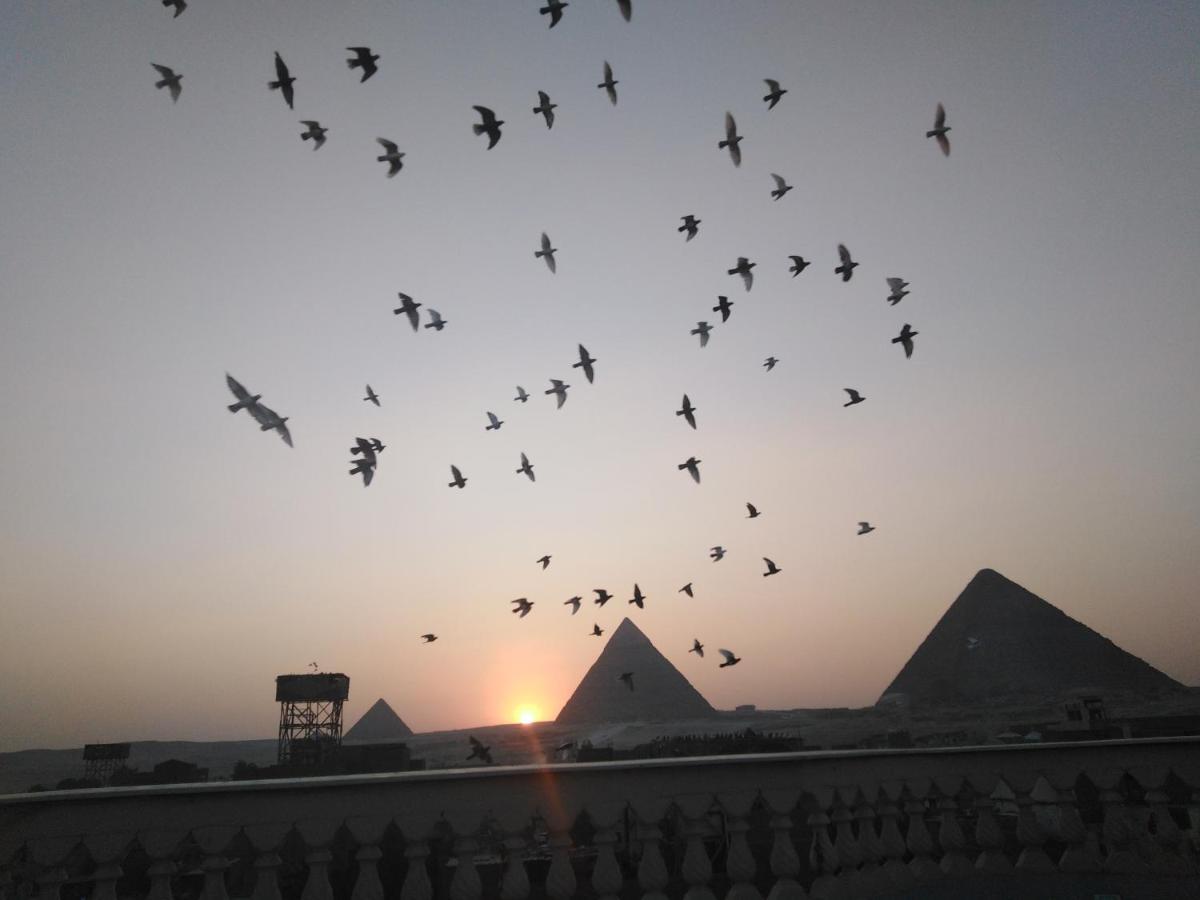 Queen Pyramids View Inn Kafret el-Gabal Kültér fotó